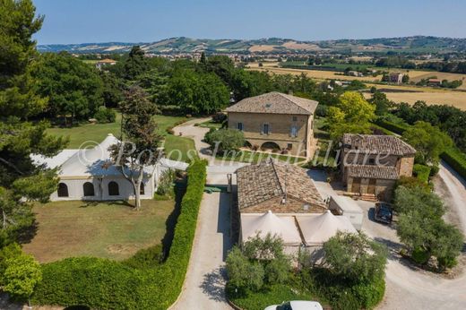 Villa à Morrovalle, Provincia di Macerata