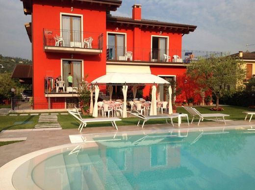 Villa in Garda, Provincia di Verona