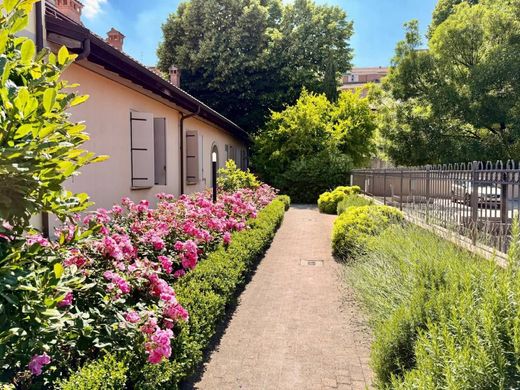 Piso / Apartamento en Bolonia, Emilia-Romaña
