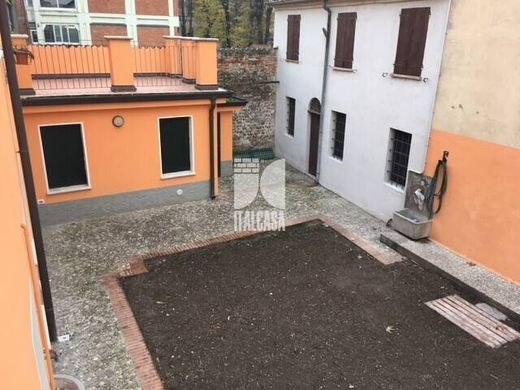 Villa in Mantova, Province of Mantua