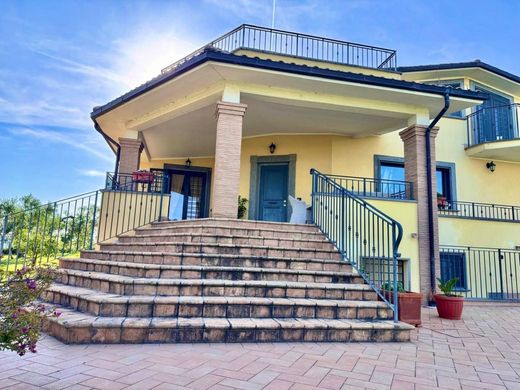 Villa in Fiano Romano, Rome