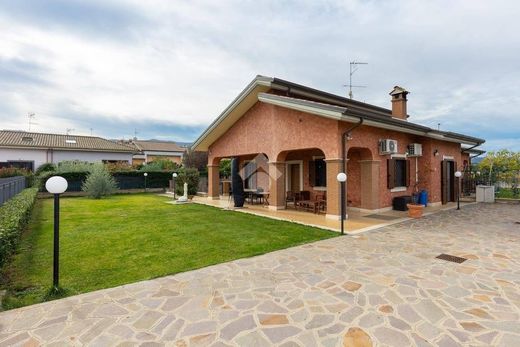 Colonna, ローマのヴィラ