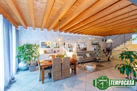 豪宅  Bussolengo, 维罗纳省