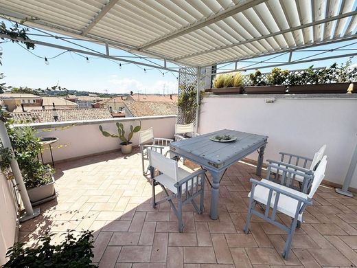 ﺷﻘﺔ ﻓﻲ Senigallia, Provincia di Ancona