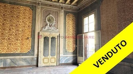 Apartment / Etagenwohnung in Vicenza, Provincia di Vicenza