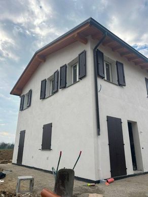 ‏בתים מדורגים ב  Formigine, Provincia di Modena