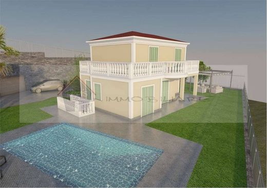 Villa a Ospedaletti, Imperia