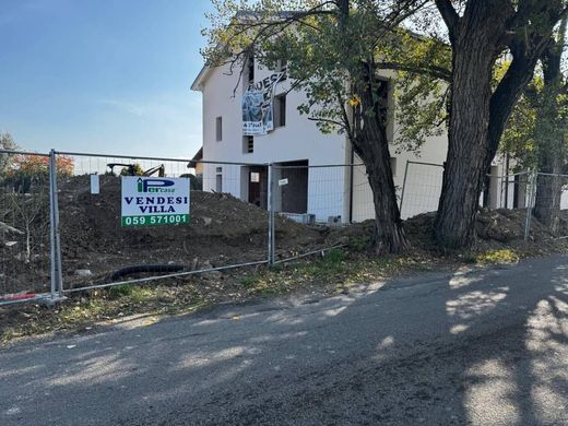 Moradia em banda - Formigine, Provincia di Modena