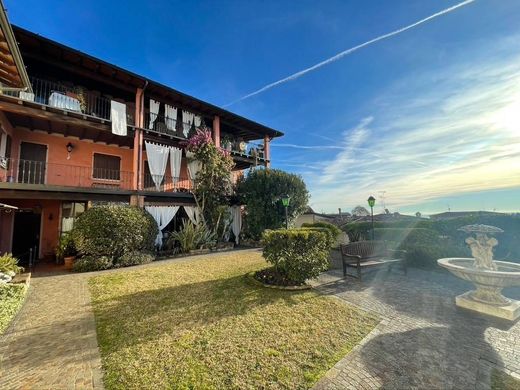 Penthouse w Polpenazze del Garda, Provincia di Brescia