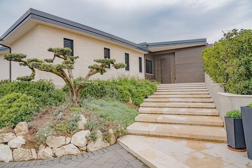 Villa in Fermo, Province of Fermo