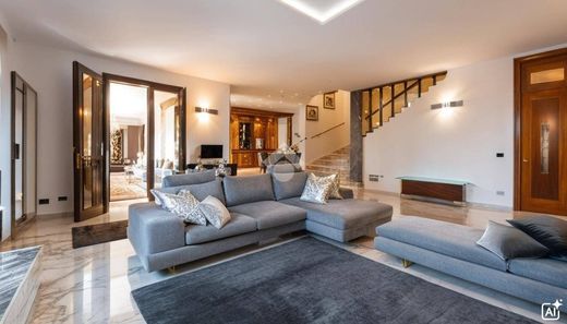 Villa in Reggio nell'Emilia, Provincia di Reggio Emilia