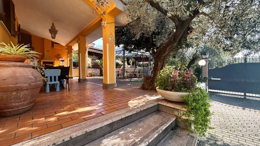 Villa in Albano Laziale, Rome
