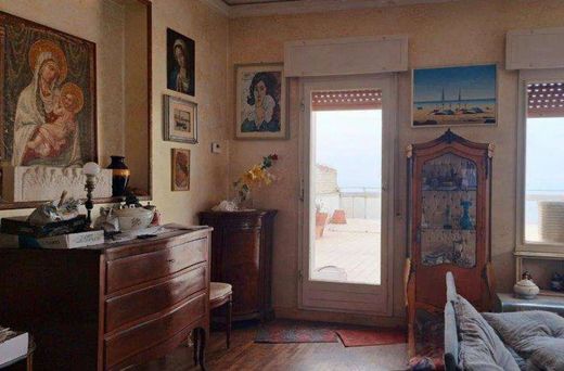 Piso / Apartamento en Ancona, Provincia di Ancona