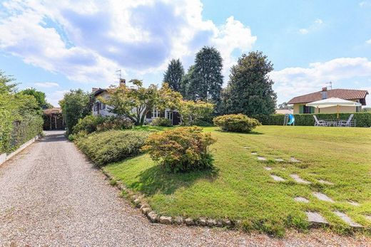 Villa - Castelletto sopra Ticino, Provincia di Novara