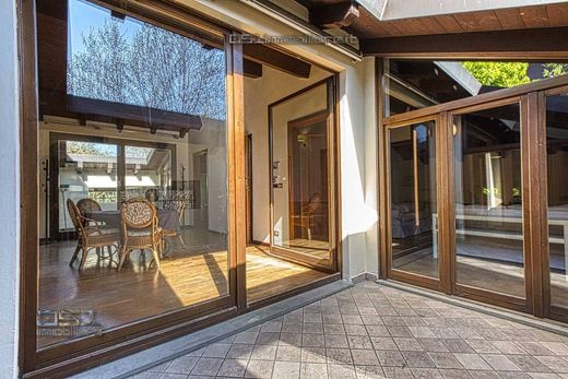 ﺷﻘﺔ ﻓﻲ بولونيا, Bologna