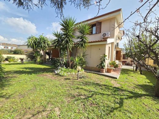 Villa in Rome, Latium