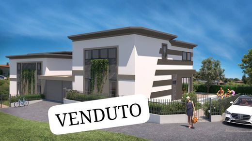 Villa à Garbagnate Monastero, Provincia di Lecco