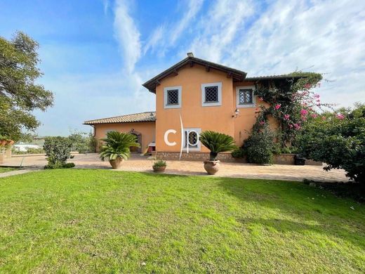 Villa in Rome, Latium