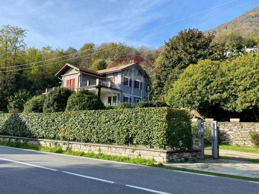 Villa in Oggebbio, Verbania