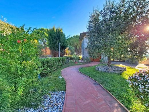 Villa a Vinci, Firenze