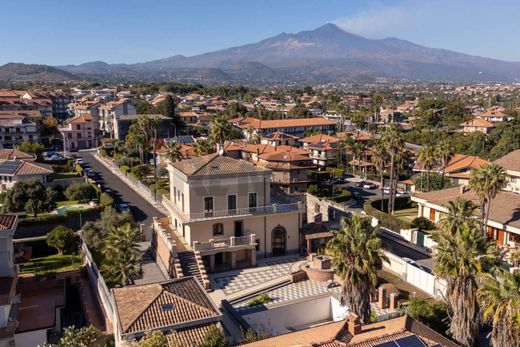 Villa - Aci Sant'Antonio, Catania