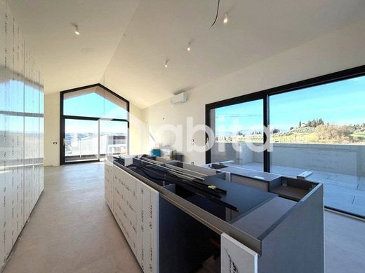 Penthouse in Terranuova Bracciolini, Province of Arezzo