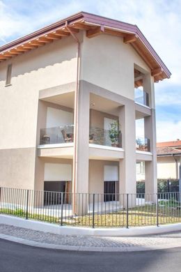 套间/公寓  布雷西亚, 布雷西亚省