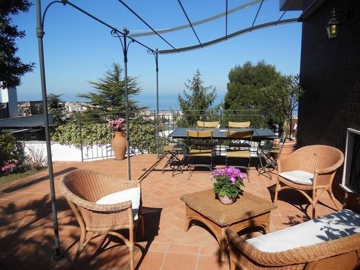 Villa - Ancona, Provincia di Ancona