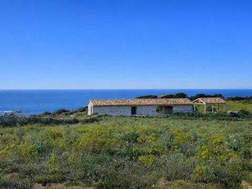 Villa in Trinità d'Agultu e Vignola, Provincia di Sassari