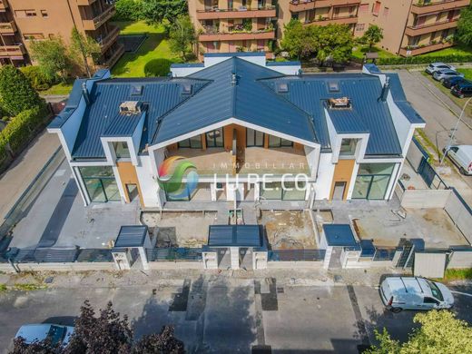 Villa a Vimercate, Monza e Brianza