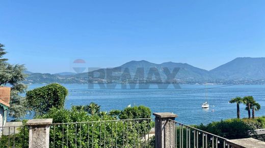 别墅  Oggebbio, 韦尔巴诺-库西奥-奥索拉省