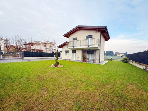 Willa w Turate, Provincia di Como