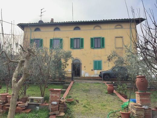 Apartment in Pontedera, Pisa