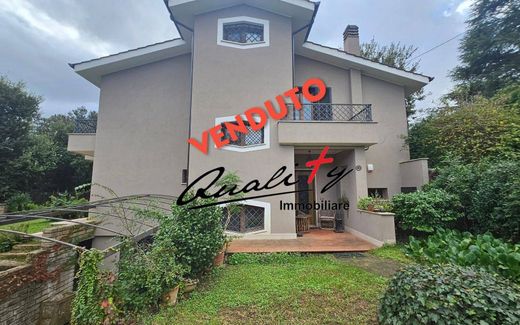 Villa in Anguillara, Rome