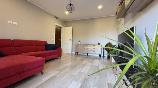 Appartement in Verona, Provincia di Verona