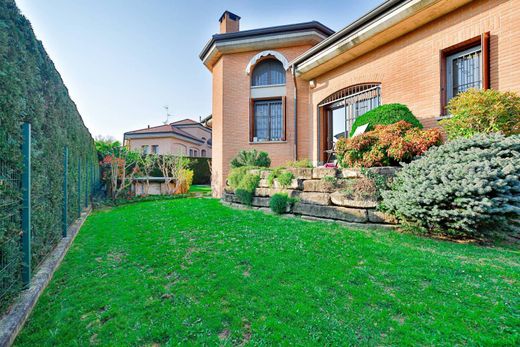 Villa - Bernareggio, Provincia di Monza e della Brianza