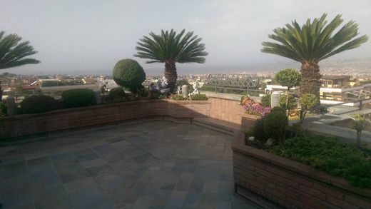 Ρετιρέ σε San Sebastiano al Vesuvio, Napoli