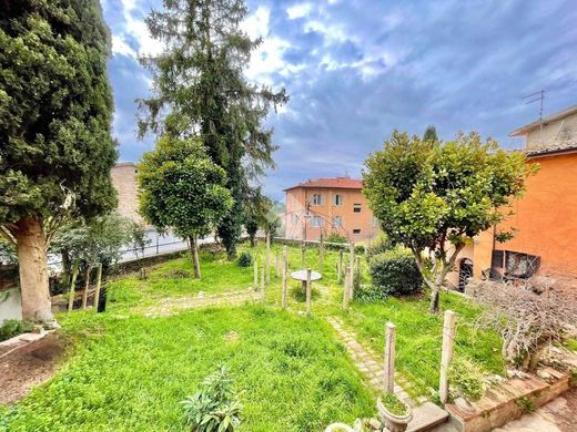 Villa a Perugia, Umbria