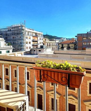 Appartement in Salerno, Provincia di Salerno