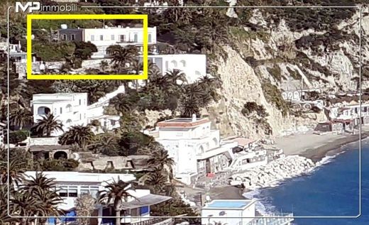 Appartement in Serrara Fontana, Napoli