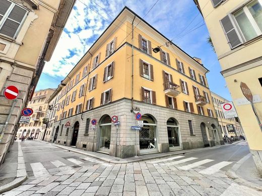 Apartment / Etagenwohnung in Mailand, Lombardei