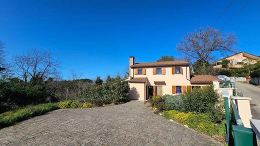 Villa a Gabicce Mare, Pesaro e Urbino