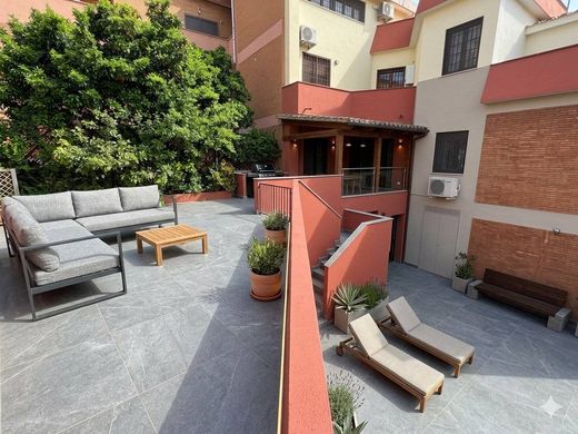 Villa in Rome, Latium