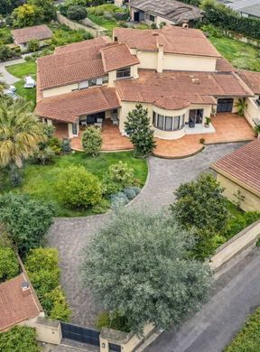 Terraced house in Rome, Latium