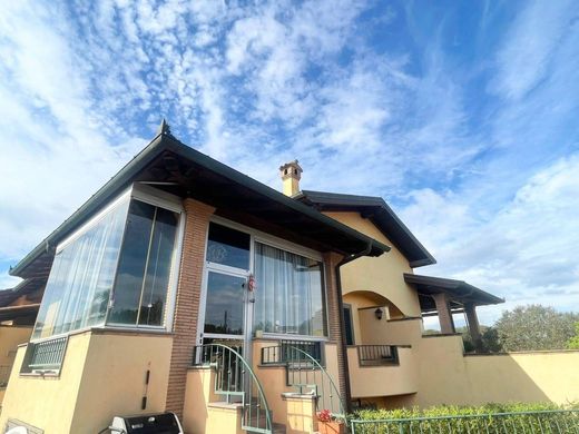 别墅  罗马市, 罗马省