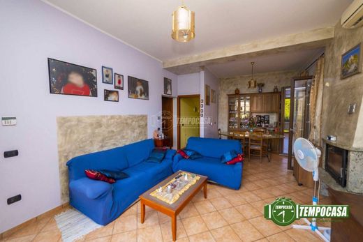 Вилла, Castellanza, Provincia di Varese