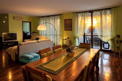 Квартира, Cernusco sul Naviglio, Милан