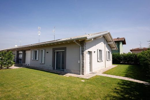 Villa a Calvenzano, Bergamo