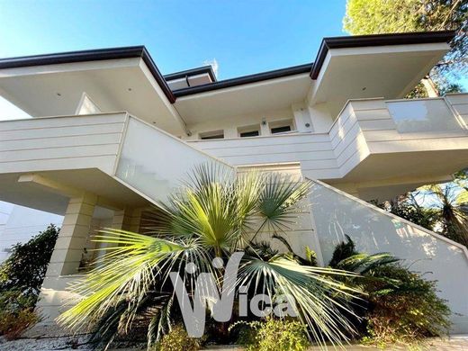 Apartment / Etagenwohnung in Cervia, Provincia di Ravenna