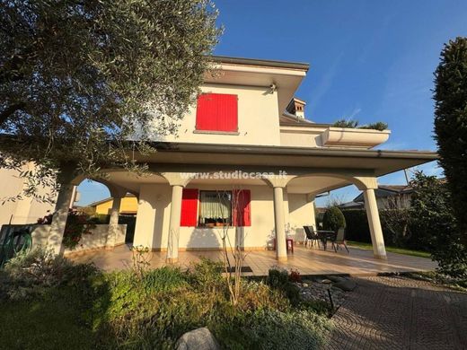 Villa in Terno d'Isola, Provincia di Bergamo